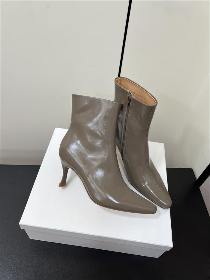 20251128174331647 390